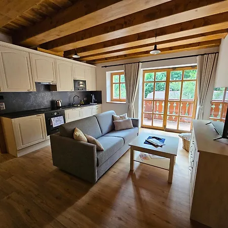 Jezerne * Velké Karlovice